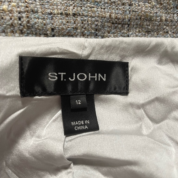 St. John Women's Gray Textured Blazer - Picture 4 of 4